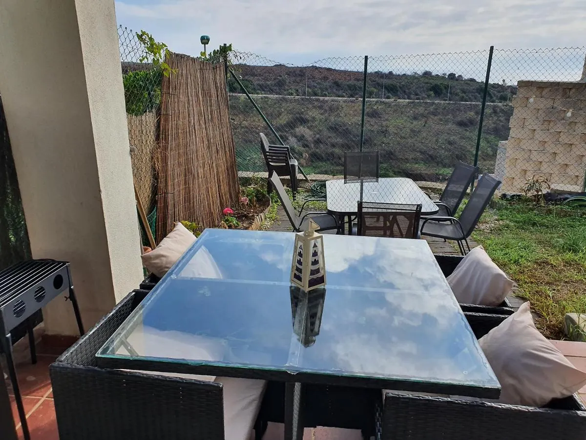 Apartamento Con Jardin La Línea de la Concepción 0*,  スペイン